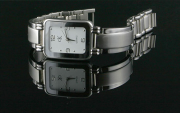 Watch on Black Shiny Riser